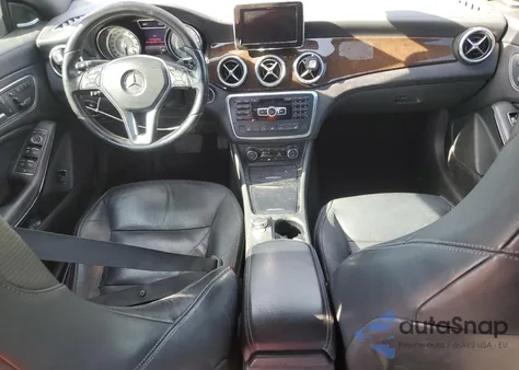 2014 Mercedes-Benz Cla 250 z USA, uszkodzony, nr VIN WDDSJ4EB7EN053432